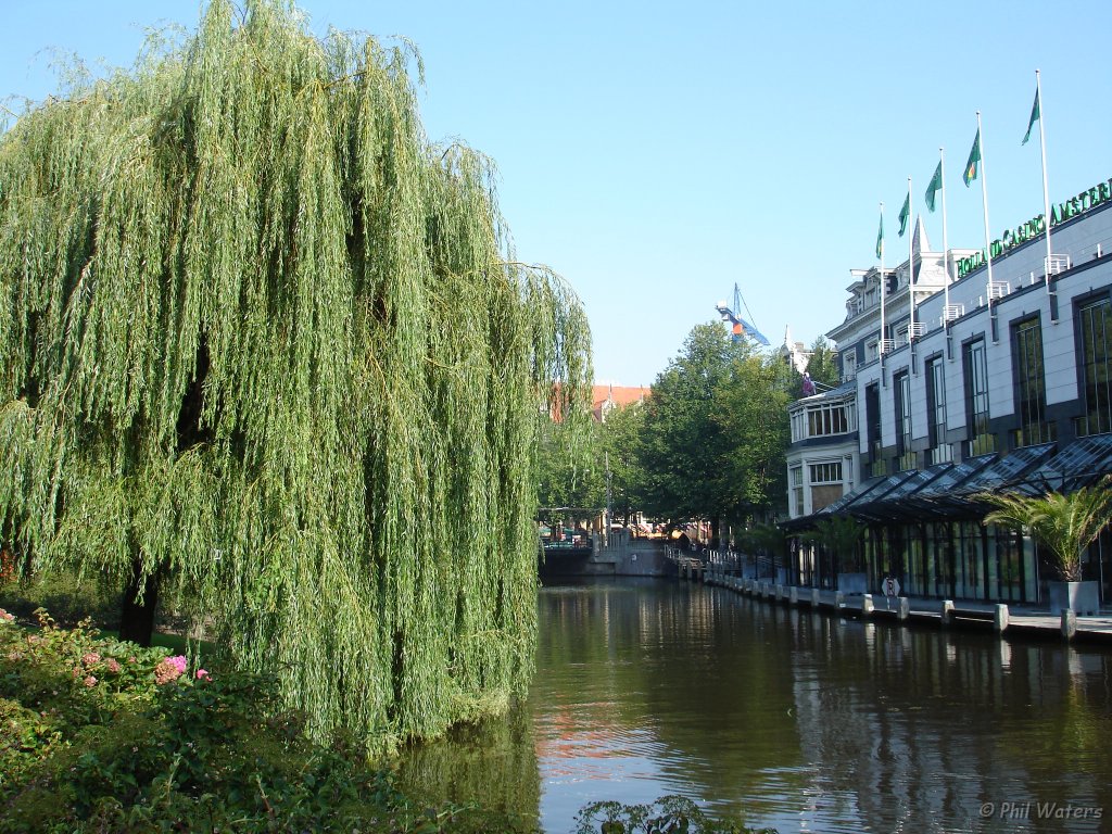 Amsterdam IBC 2006 018.jpg